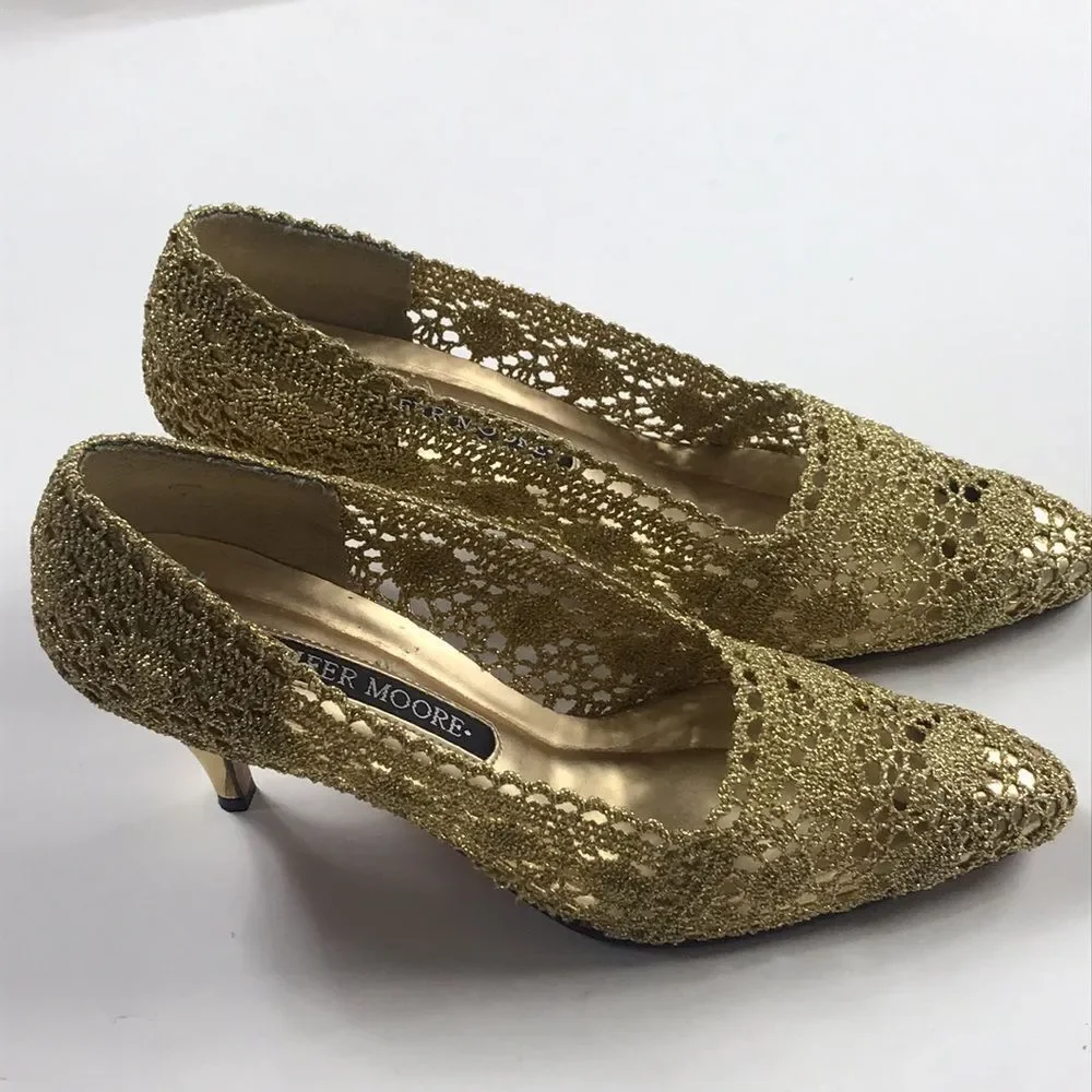 Gold Lace Heels Size (7M) by Jennifer Moore